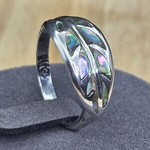 Taxco Sterling Silver Ring with Abalone Leaf Design